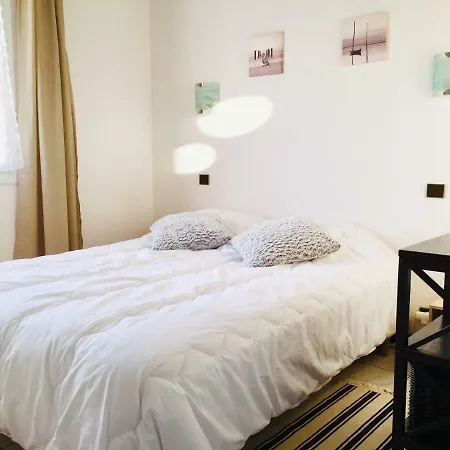 Holiday home Maisonnette Vue Sur La Montagne